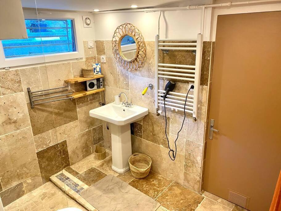 La Suite De La Maison Jaune Montpellier Bagian luar foto